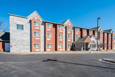 Photo 2 - Motel 6 Olathe, KS