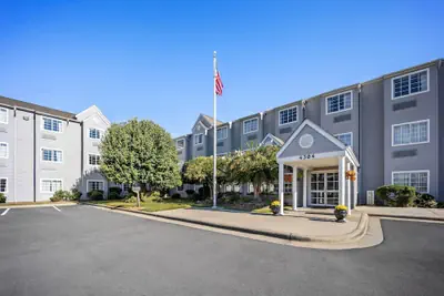 Photo 2 - Microtel Inn by Wyndham Greensboro