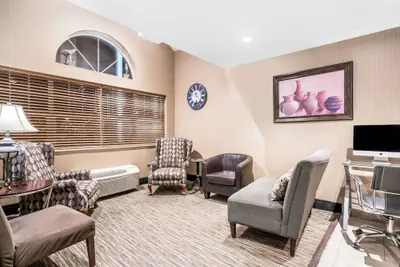 Photo 4 - Microtel Inn & Suites by Wyndham Rochester North Mayo Clinic
