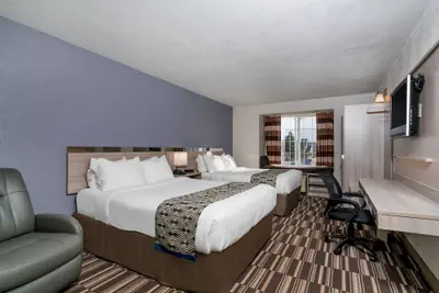 Photo 2 - Microtel Inn & Suites by Wyndham Rochester North Mayo Clinic