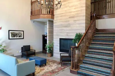 Photo 3 - Country Inn & Suites by Radisson Bismarck Waterpark