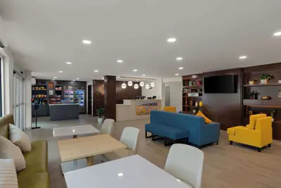 Photo 4 - Comfort Inn Conroe