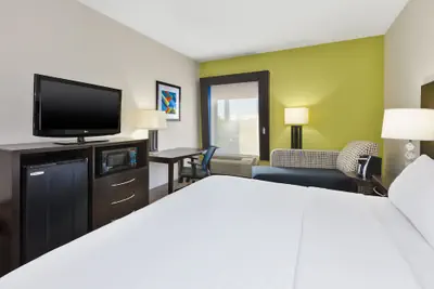 Photo 3 - Holiday Inn Express Chillicothe East by IHG