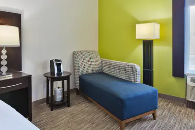 Photo 4 - Holiday Inn Express Chillicothe East by IHG
