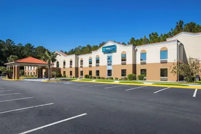 Photo 2 - Clarion Pointe Hinesville near Fort Stewart