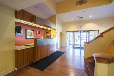 Photo 3 - Motel 6 Indianapolis, IN - Airport