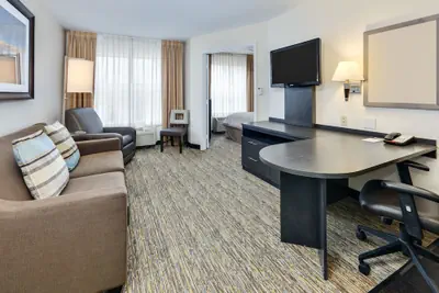 Photo 5 - Candlewood Suites Market Center by IHG