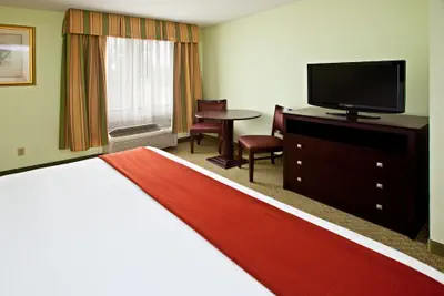 Photo 3 - Holiday Inn Express & Suites Scottsburg by IHG