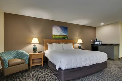 Photo 2 - EverSpring Inn & Suites