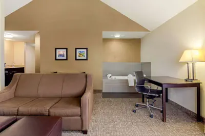 Photo 4 - Comfort Inn & Suites Greeley