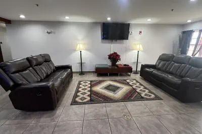 Photo 5 - Americas Best Value Inn & Suites Jackson, TN