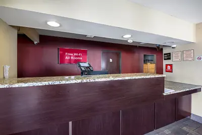 Photo 4 - Red Roof Inn San Marcos
