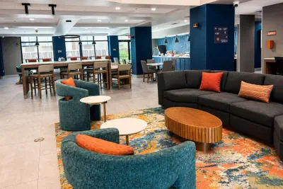 Photo 4 - La Quinta Inn & Suites by Wyndham Duluth/Atlanta