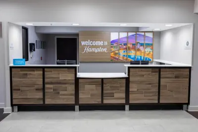 Photo 3 - Hampton Inn Madison Huntsville Airport