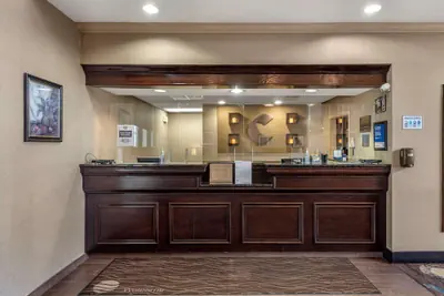 Photo 3 - Comfort Inn & Suites Warsaw near US-30