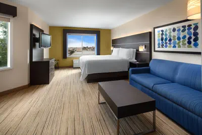 Photo 5 - Holiday Inn Express Suites Belmont by IHG