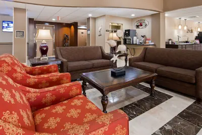 Photo 3 - Best Western Plus Ambassador Suites Venice