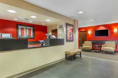 Photo 3 - Extended Stay America Select Suites - Phoenix - Deer Valley
