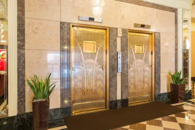 Photo 3 - Ambassador Hotel Milwaukee, Trademark Collection by Wyndham