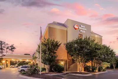 Photo 2 - Best Western Plus Wilmington/Wrightsville Beach
