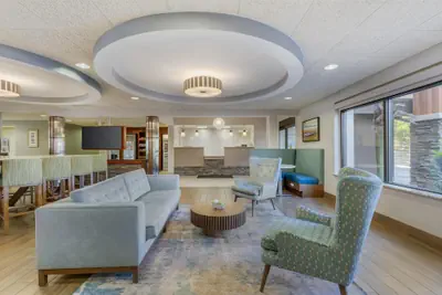 Photo 5 - Best Western Plus Wilmington/Wrightsville Beach