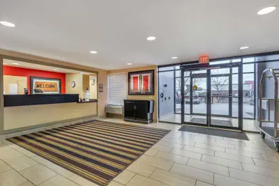 Photo 4 - Extended Stay America Suites Chicago Lombard Yorktown Center