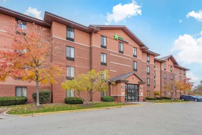 Photo 2 - Extended Stay America Suites Chicago Lombard Yorktown Center