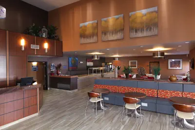 Photo 3 - Crystal Inn Hotel & Suites Midvalley