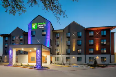 Photo 2 - Holiday Inn Express & Suites Dallas Park Central Northeast by IHG
