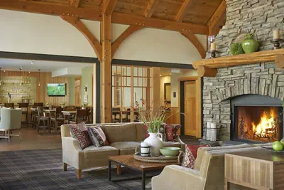 Photo 4 - Green Mountain Suites Hotel