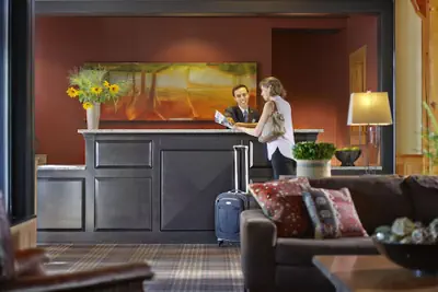 Photo 3 - Green Mountain Suites Hotel