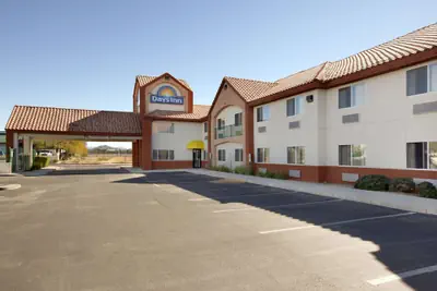 Photo 2 - Days Inn by Wyndham Phoenix North