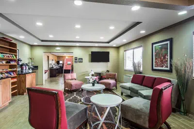 Photo 2 - Quality Inn Plant City - Lakeland