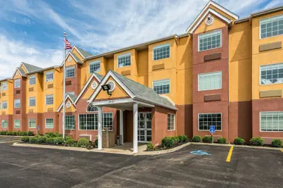 Photo 2 - Quality Inn Grove City - Columbus South