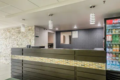 Photo 4 - Quality Inn Grove City - Columbus South