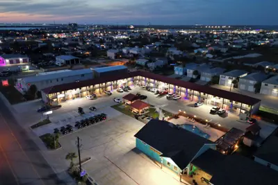 Photo 2 - Ocean's Edge Hotel, Port Aransas,TX