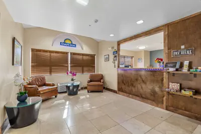 Photo 4 - Days Inn by Wyndham Camp Verde Arizona