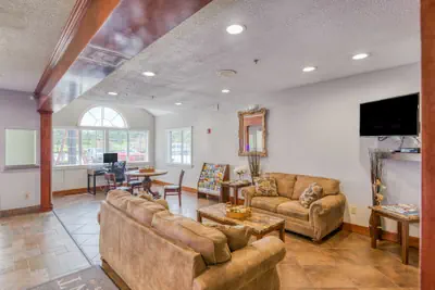 Photo 4 - Trident Inn & Suites, Baton Rouge