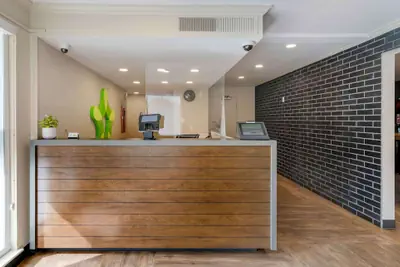 Photo 2 - Extended Stay America Suites San Francisco San Mateo SFO