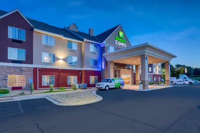 Photo 2 - Holiday Inn Express St Paul S - Inver Grove Hgts by IHG