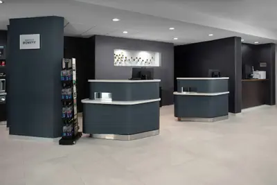 Photo 4 - Courtyard by Marriott Richmond Northwest