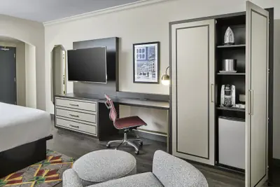 Photo 5 - Hotel Indigo Cleveland Downtown by IHG