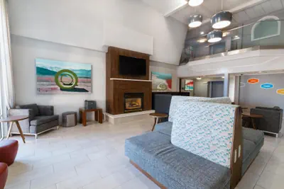Photo 3 - Hampton Inn & Suites Salt Lake City Airport
