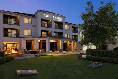 Photo 2 - Courtyard Marriott Greenville