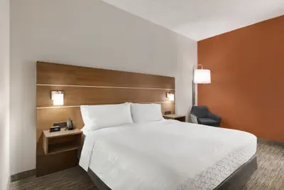 Photo 4 - Holiday Inn Express - Vero Beach by IHG