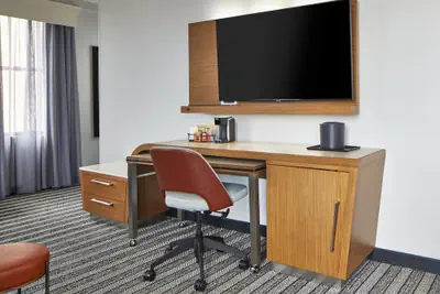 Photo 2 - Courtyard By Marriott Nashville Downtown