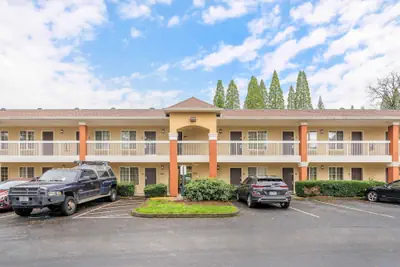 Photo 2 - Extended Stay America Suites Portland Tigard