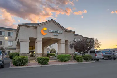 Photo 2 - Comfort Inn Camp Verde I-17
