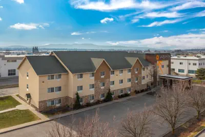 Photo 2 - La Quinta Inn & Suites by Wyndham Spokane Valley