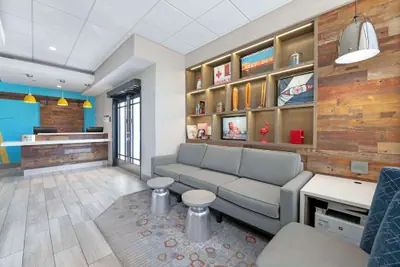 Photo 3 - Best Western Oceanfront